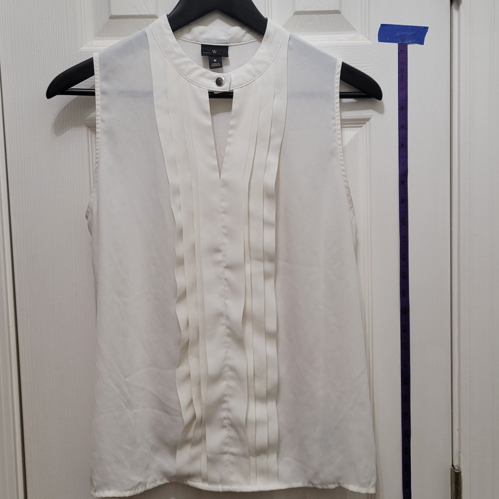 Worthington White Pleated Sleeveless Blouse